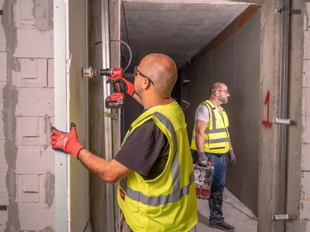 Шуруповерт-дриль акумуляторний Milwaukee M18 BLPDRC-502C 18В 2х5Ач (4933492826)фото9