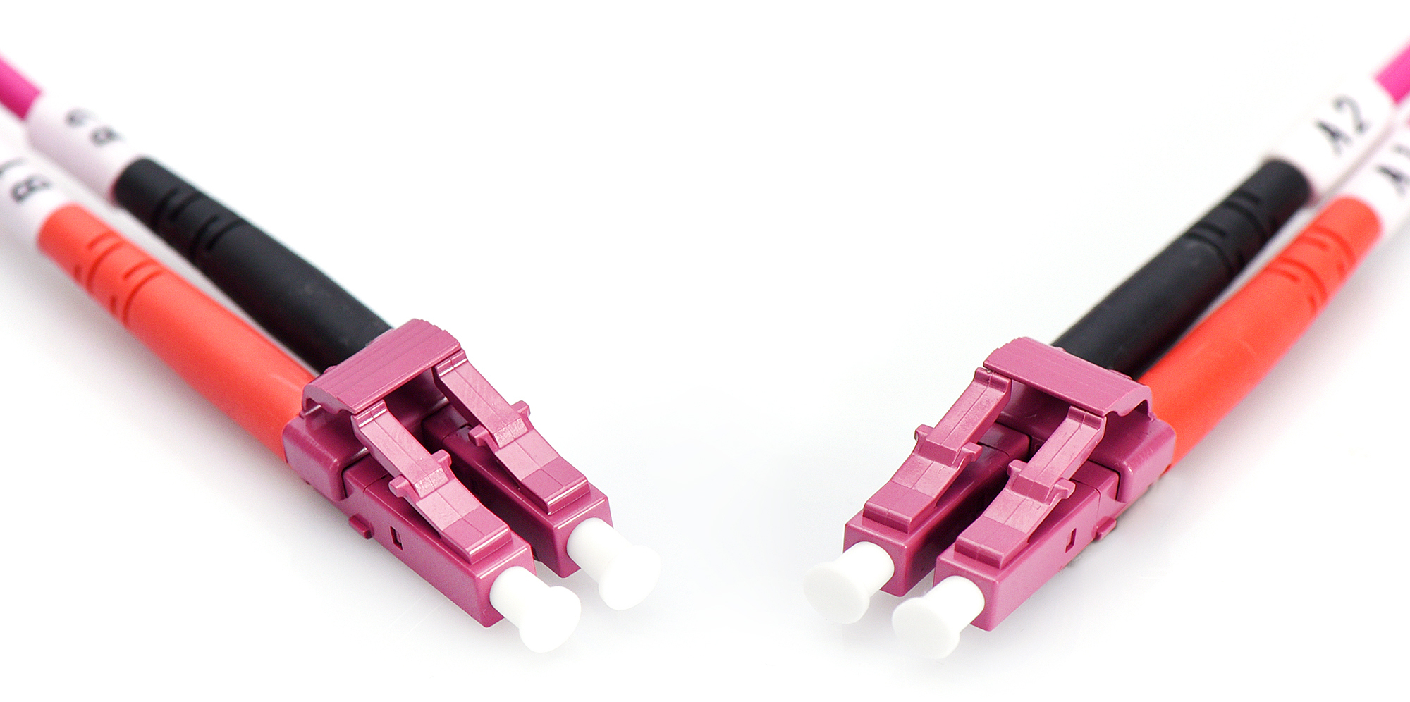 Патч-корд волоконно-оптичний DIGITUS LC/UPC-LC/UPC, 50/125, MM, OM4, duplex, 5м (DK-2533-05-4)фото