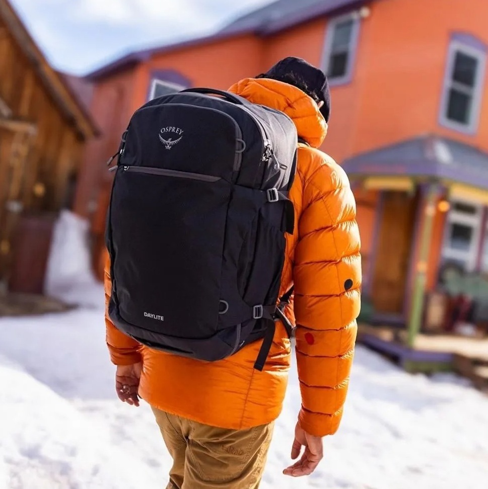 Рюкзак Osprey Daylite Carry-On Travel Pack 35 black O/S чорнийфото4