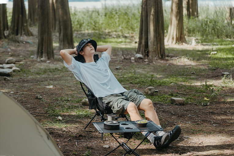 Крісло складане Naturehike Clamshell 001 Triangle Folding Moon Chair, чорнийфото