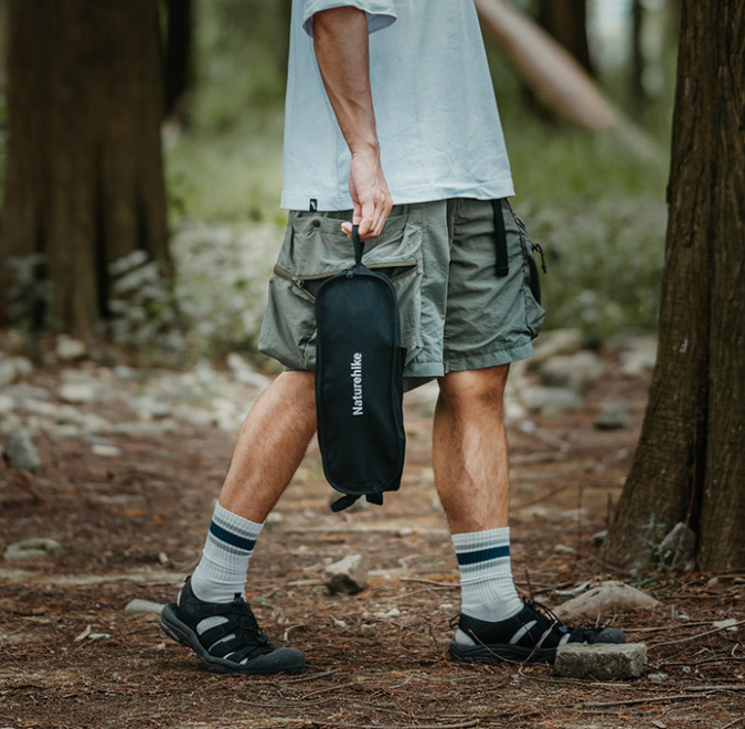 Крісло складане Naturehike Clamshell 001 Triangle Folding Moon Chair, чорнийфото