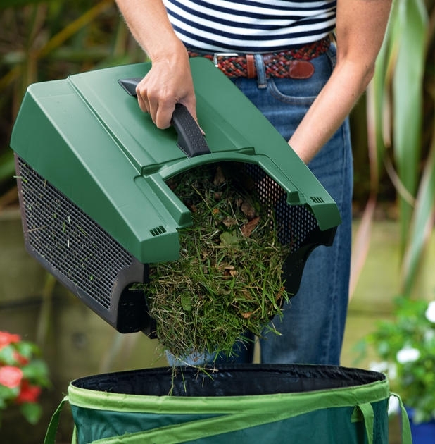 Газонокосилка аккумуляторная Bosch CityMower 18V-32-300 18В АКБ 4Ач (0.600.8B9.A07) фото 