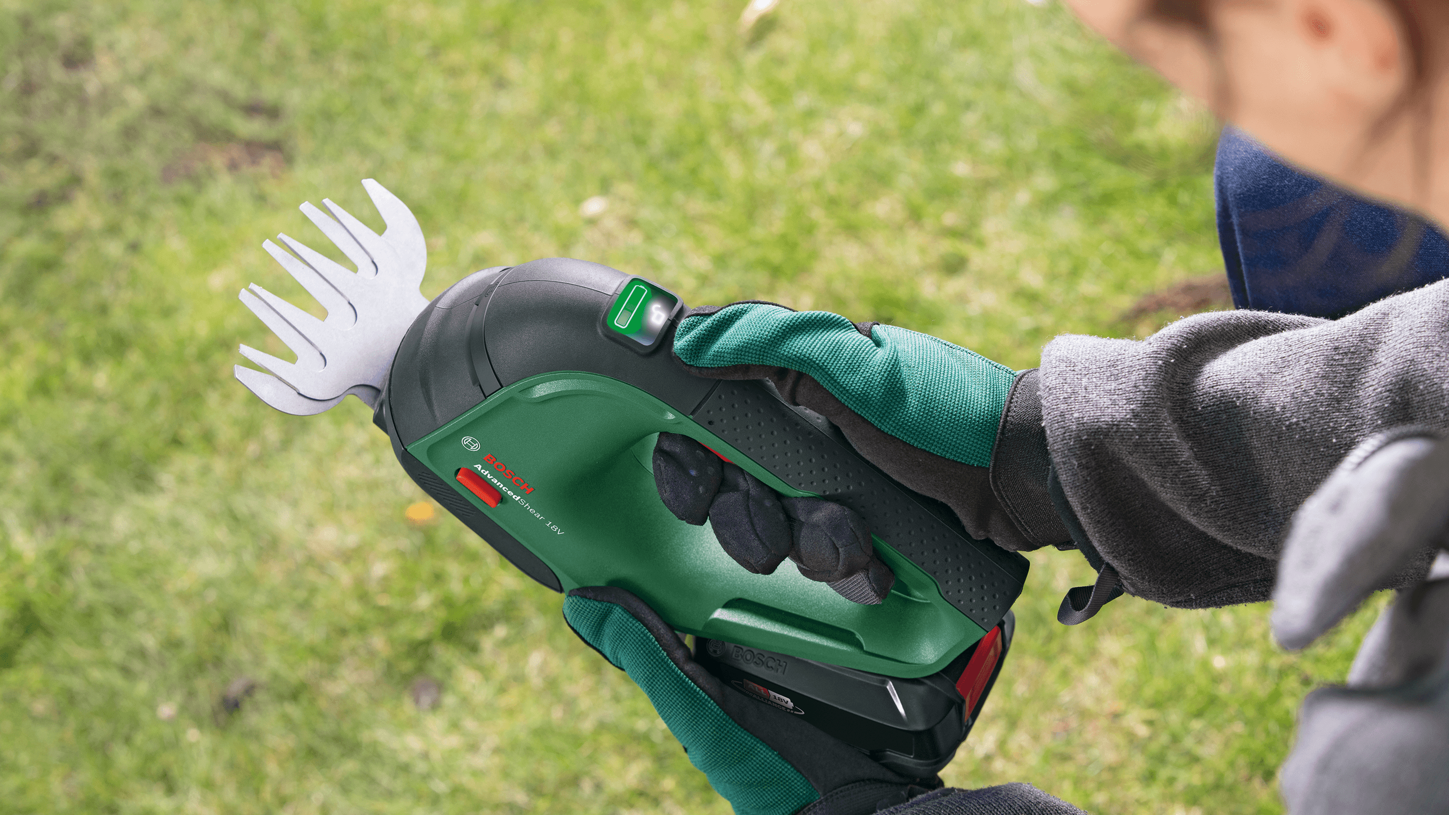 Ножиці для трави акумуляторні Bosch AdvancedShear 18V-10 + насадка кущоріз (0.600.857.000)фото