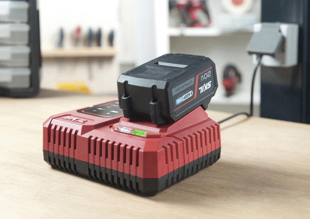 Зарядное устройство SKIL CR1E3123AA 20В, 6А (CR1E3123AA) фото 2