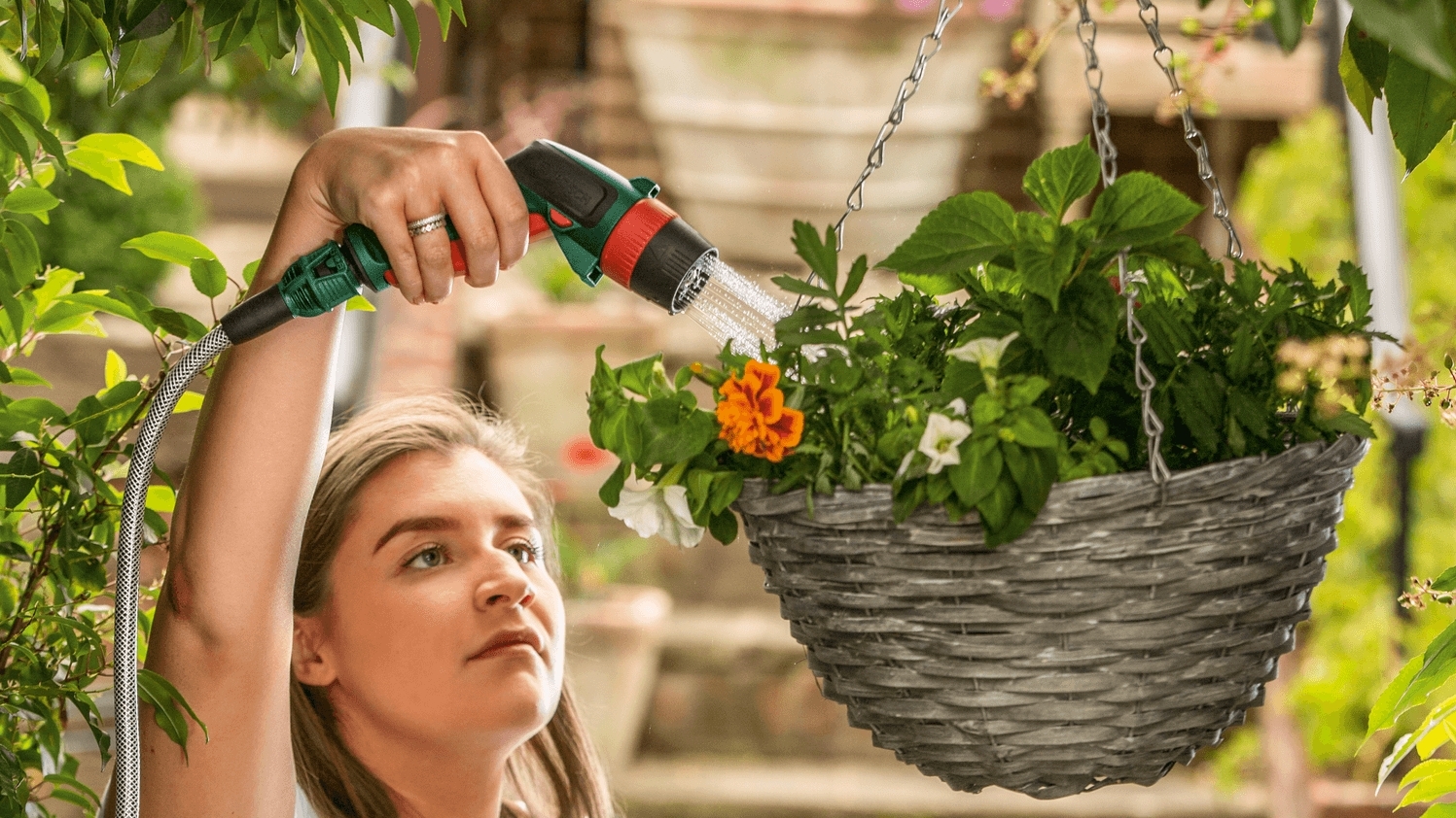 Мінімийка акумуляторна Bosch Fontus 18V 20 бар без АКБ та ЗП (0.600.8B6.102)фото