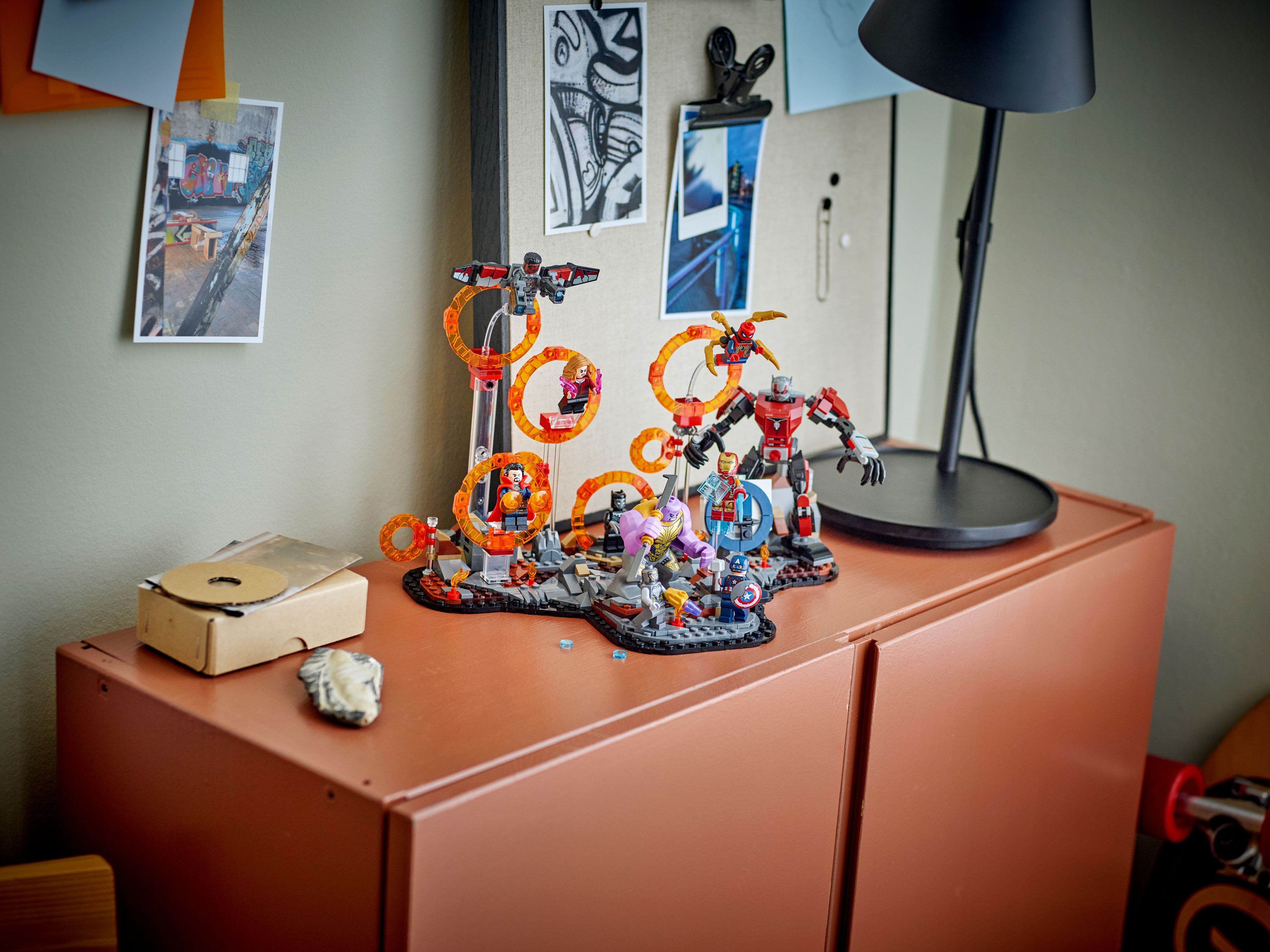 LEGO 76323 Super Heroes Мстители: Решающий бой фото 7