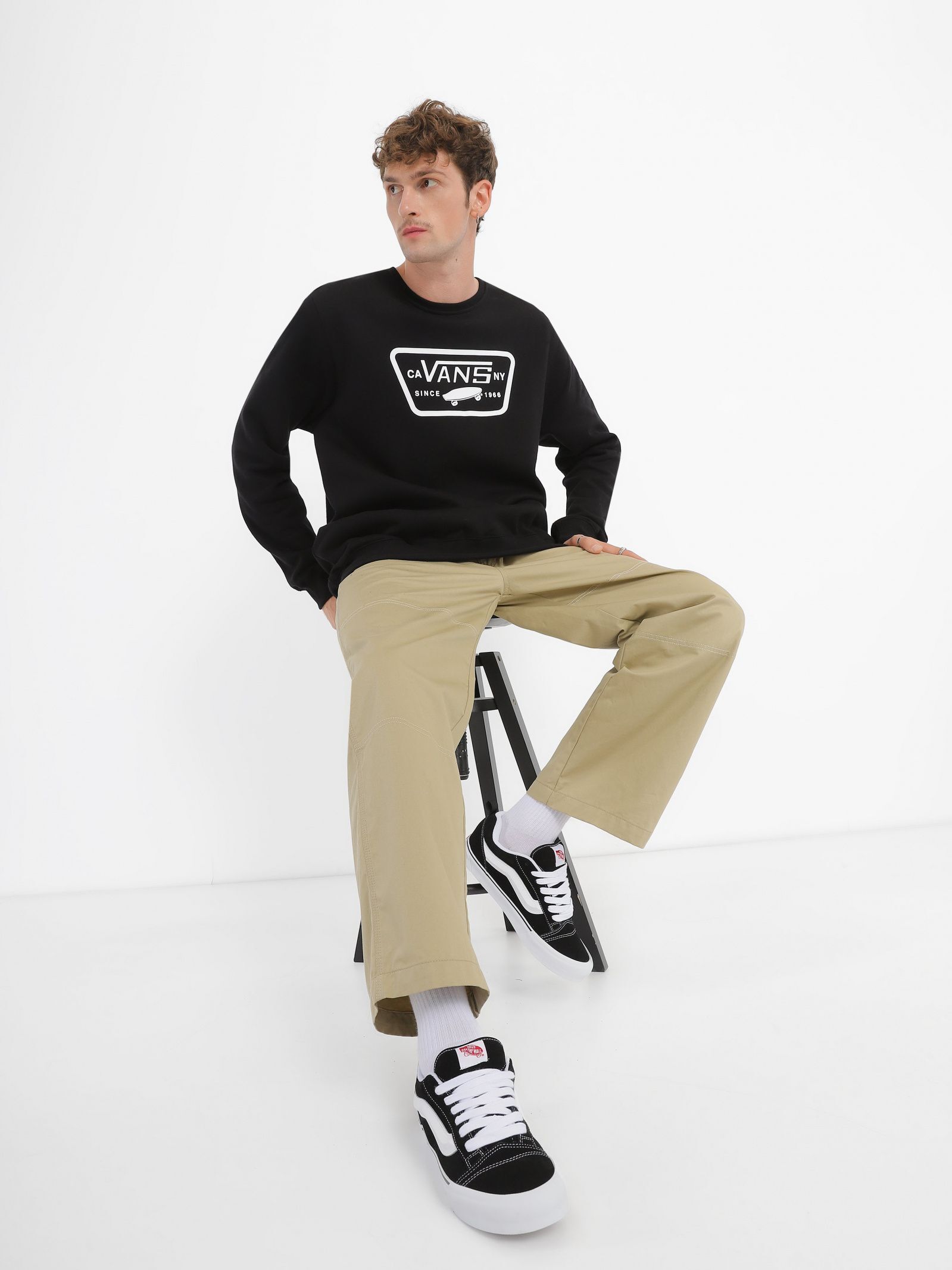 Кеды низкие Vans Knu Skool VN0009QC6BT1 (11,5 US) черные фото 16