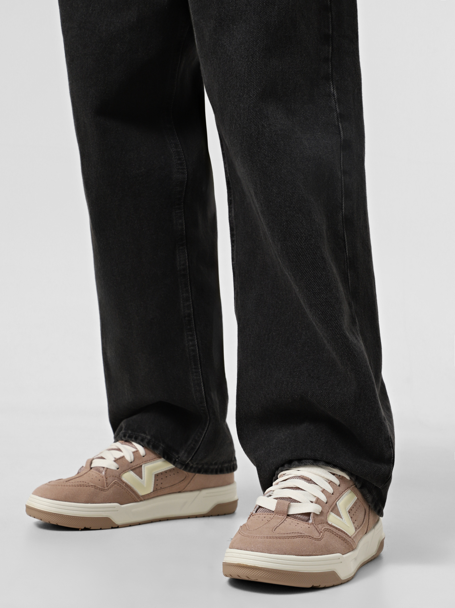 Кеды низкие Vans Upland VN000D1HE2V1 (10 US) бежевые фото 11