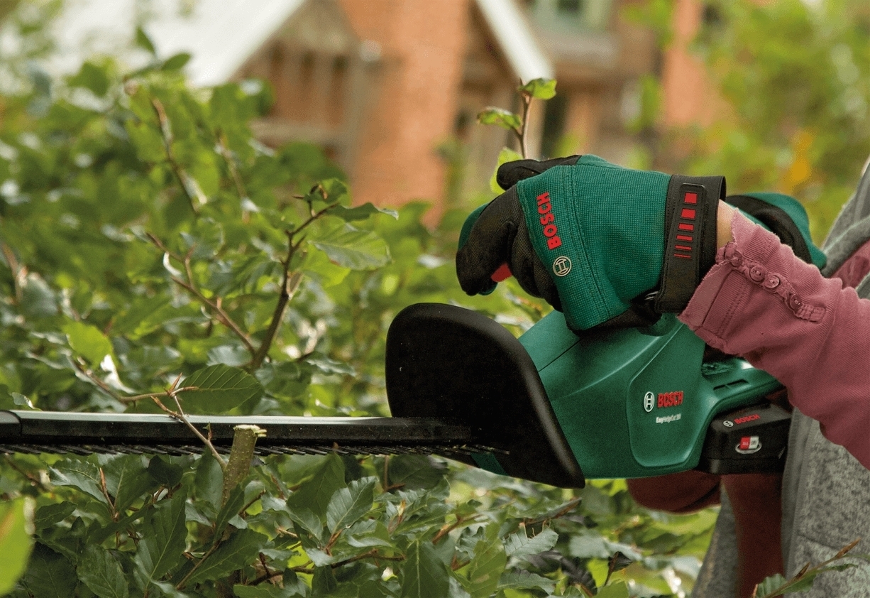 Кусторез аккумуляторный Bosch EasyHedgeCut EasyHedgeCut 18-45 18В (0.600.849.H02) фото 4