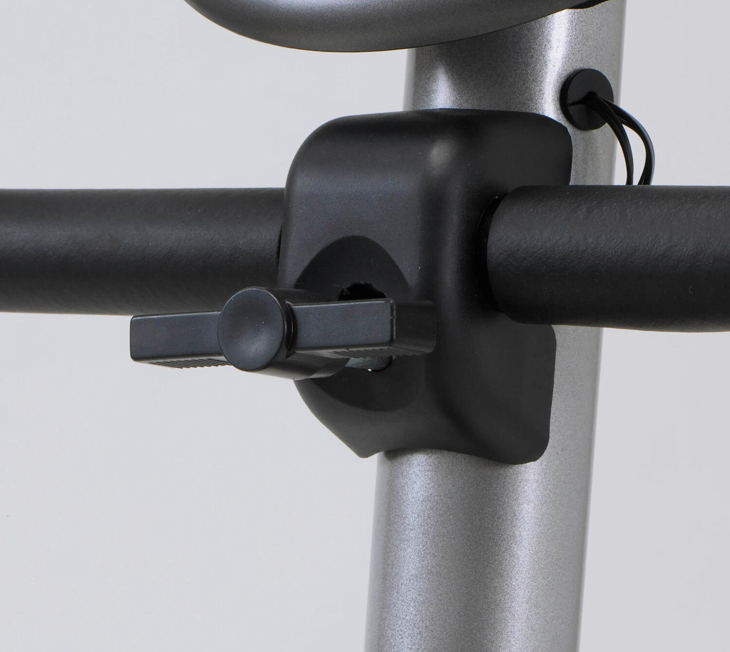 Велотренажер Everfit Upright Bike BFK-500фото