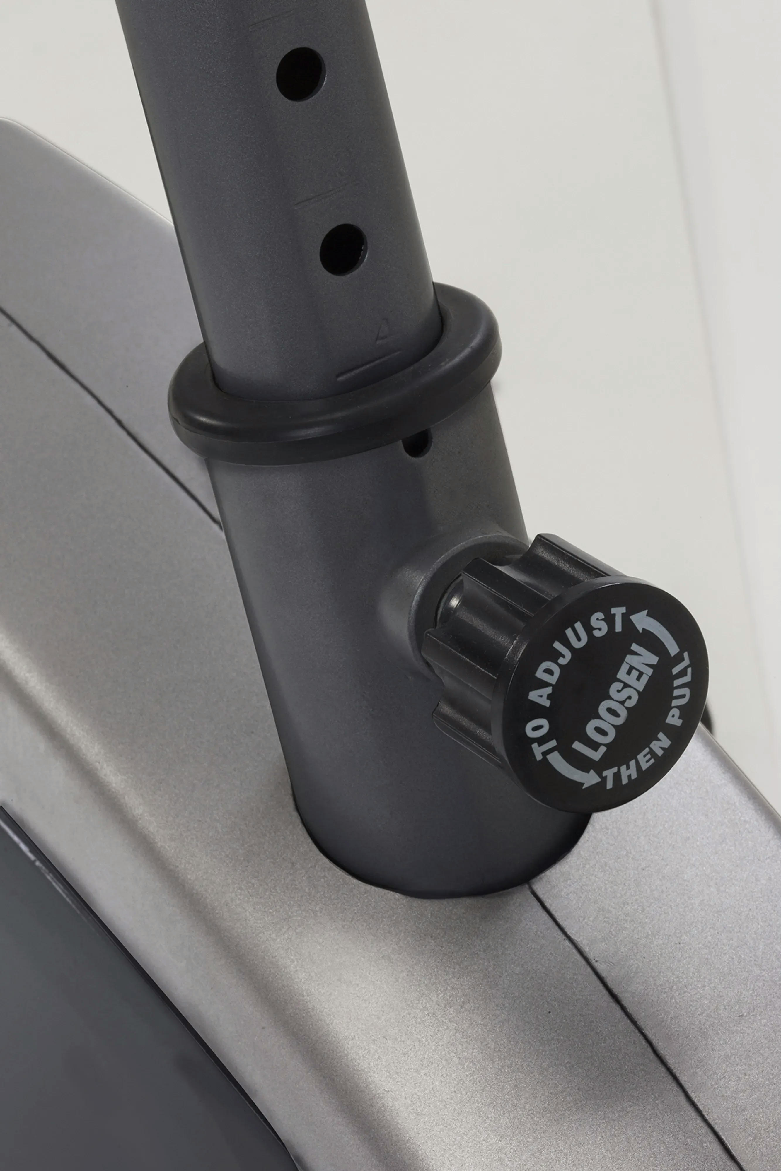 Велотренажер Toorx Upright Bike BRX-55 Comfortфото4