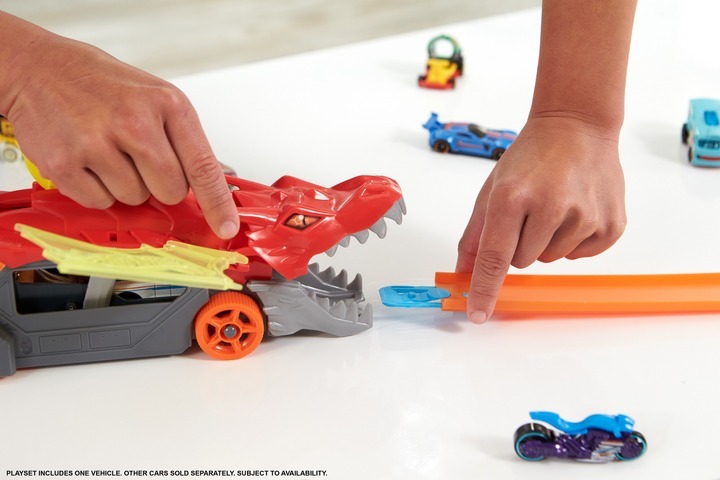 Грузовик-транспортер Hot Wheels "Пасть дракона" (GTK42) фото 3