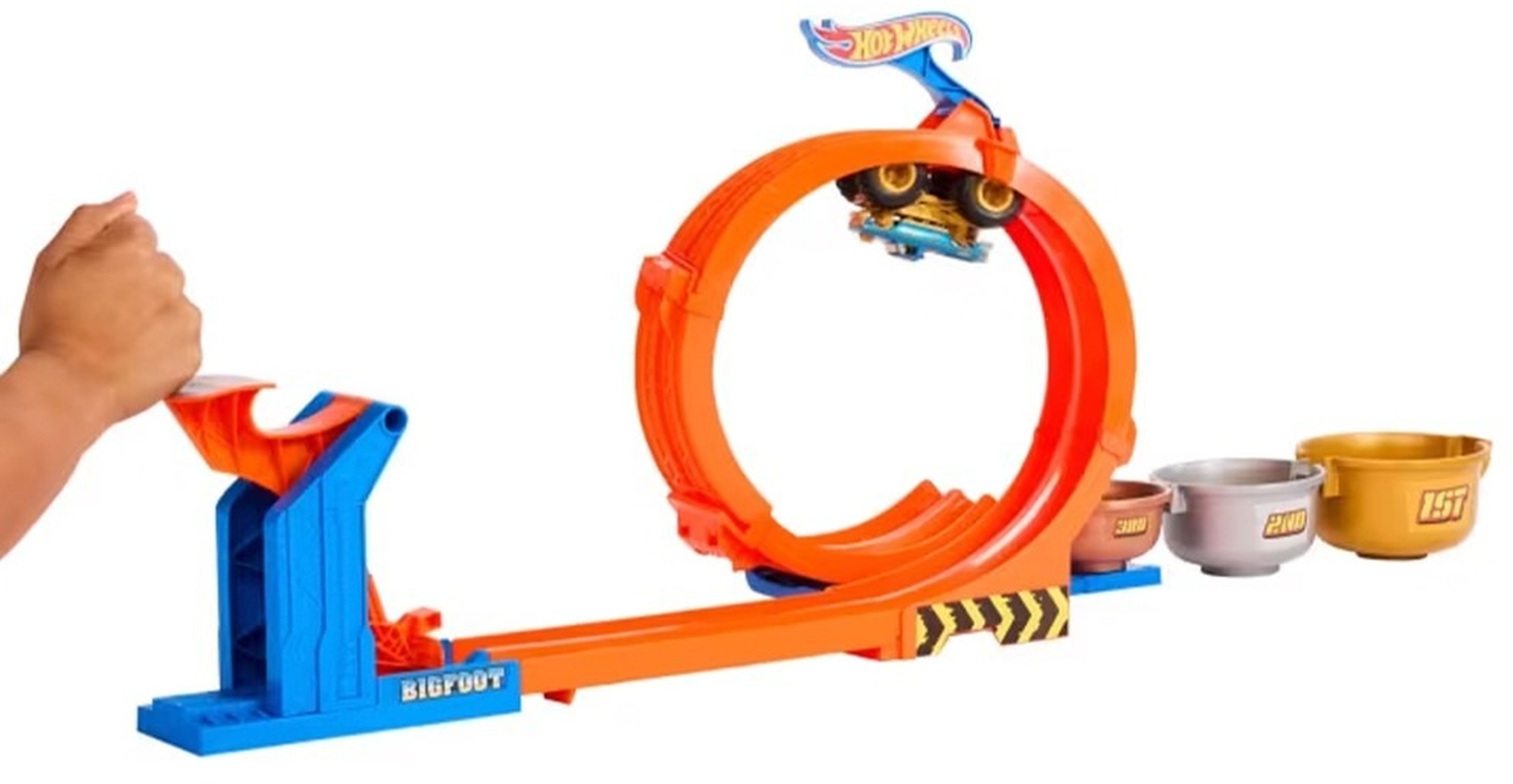 Ігровий набір Hot Wheels "Петлі та трюки" серії "Змагання за кубок" Monster Trucks (JBX64)фото3