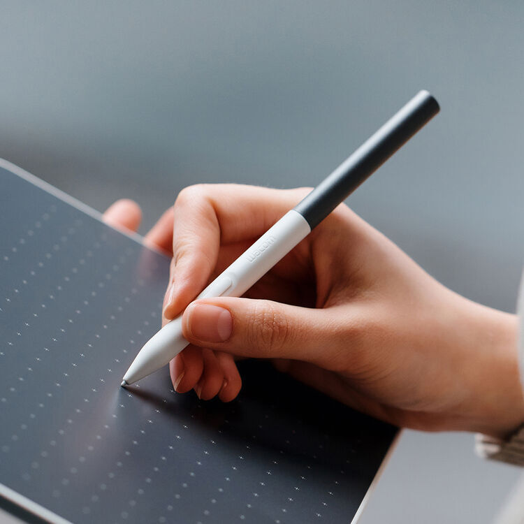 Перо Wacom One (2023) бело-серое (CP92303B2Z) фото 