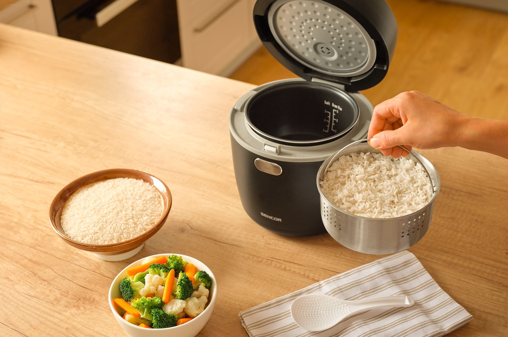 Рисоварка Sencor SRM0671BKфото