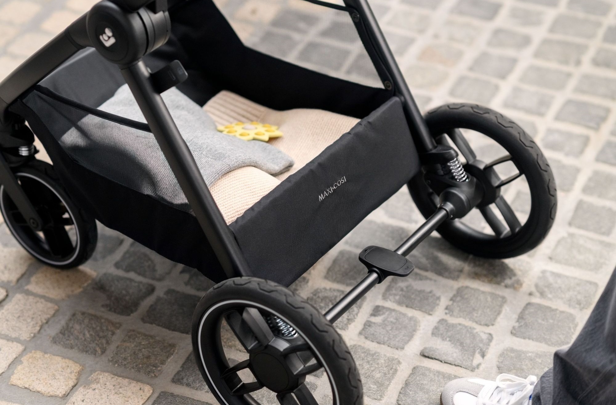 Коляска універсальна Maxi-Cosi Oxford+ Twillic Black (1978390110)фото18