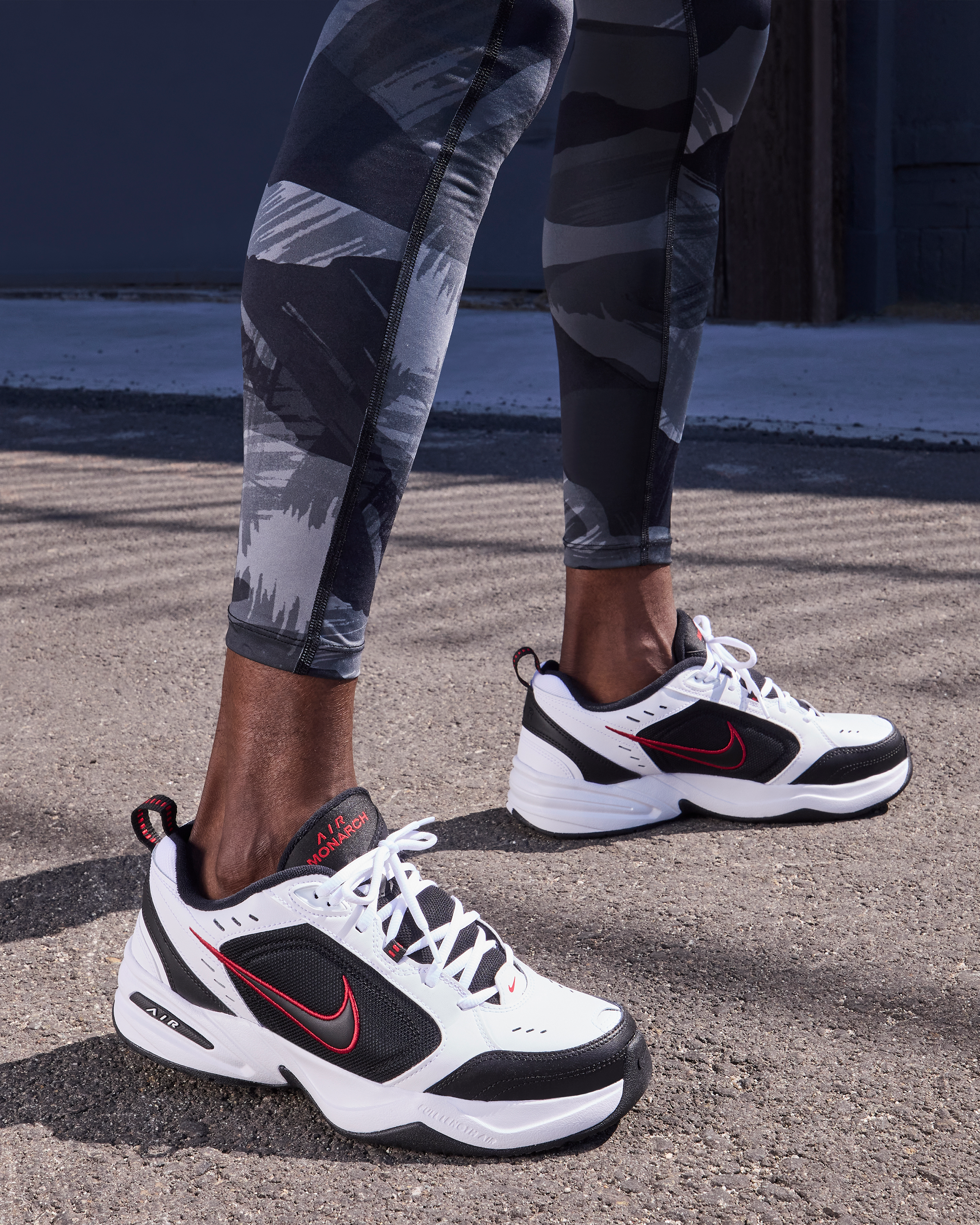 Кросівки чоловічі Nike Air Monarch Iv 415445-101 42 (8,5 US) чорніфото10