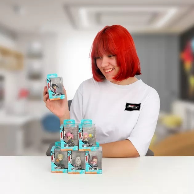 Ігрова фігурка Total Anime серії "Сім'я шпигуна" W1 - Яня (KAZ0082-W1)фото6