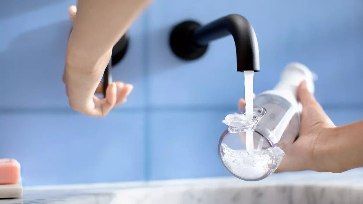 Электрическая зубная щетка Philips HX9911/88 + Ирригатор Philips HX3826/31 фото