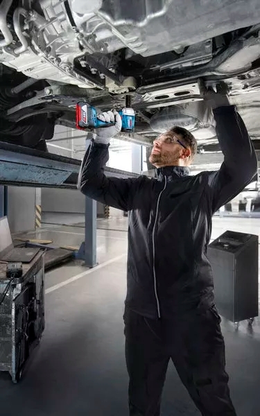 Гайковерт ударный Bosch IDS GDS 18V-350 18В 2х4Ач (0.601.9M5.021) фото 