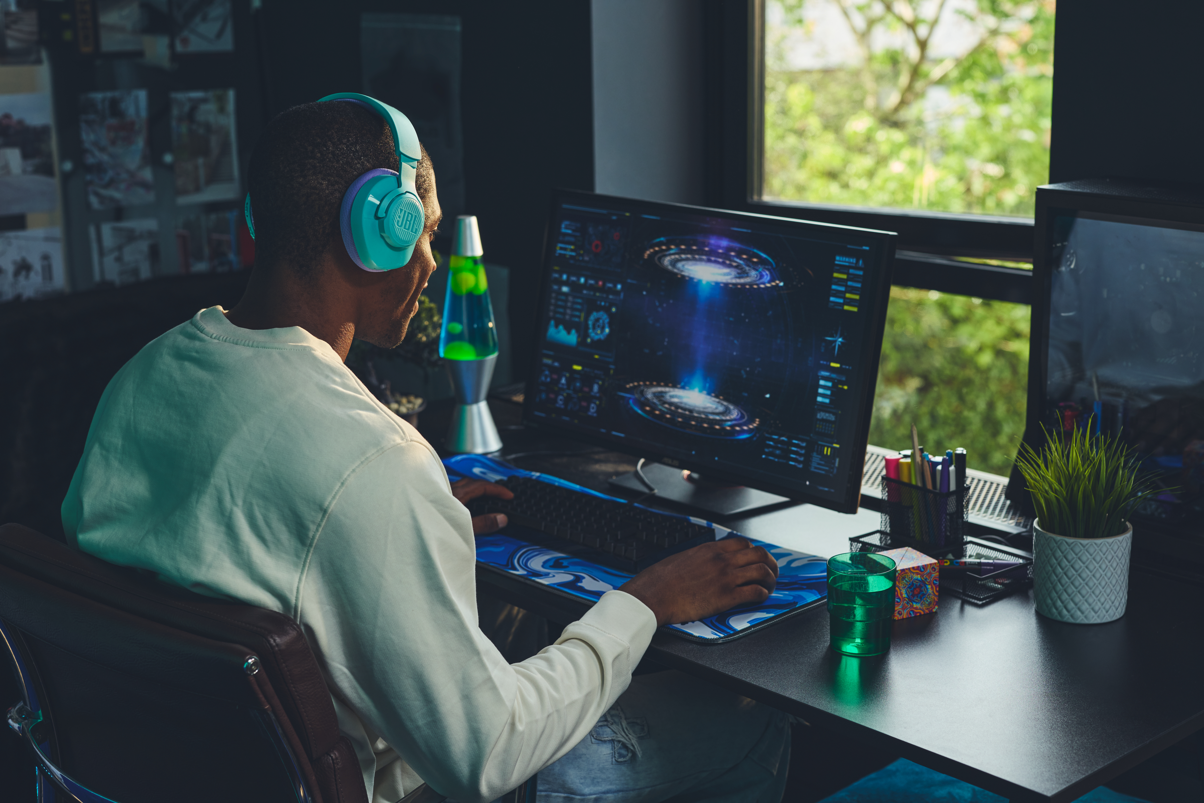 Ігрова гарнітура JBL Quantum 360 Wireless Cyan (JBLQTUM360CYN)фото10