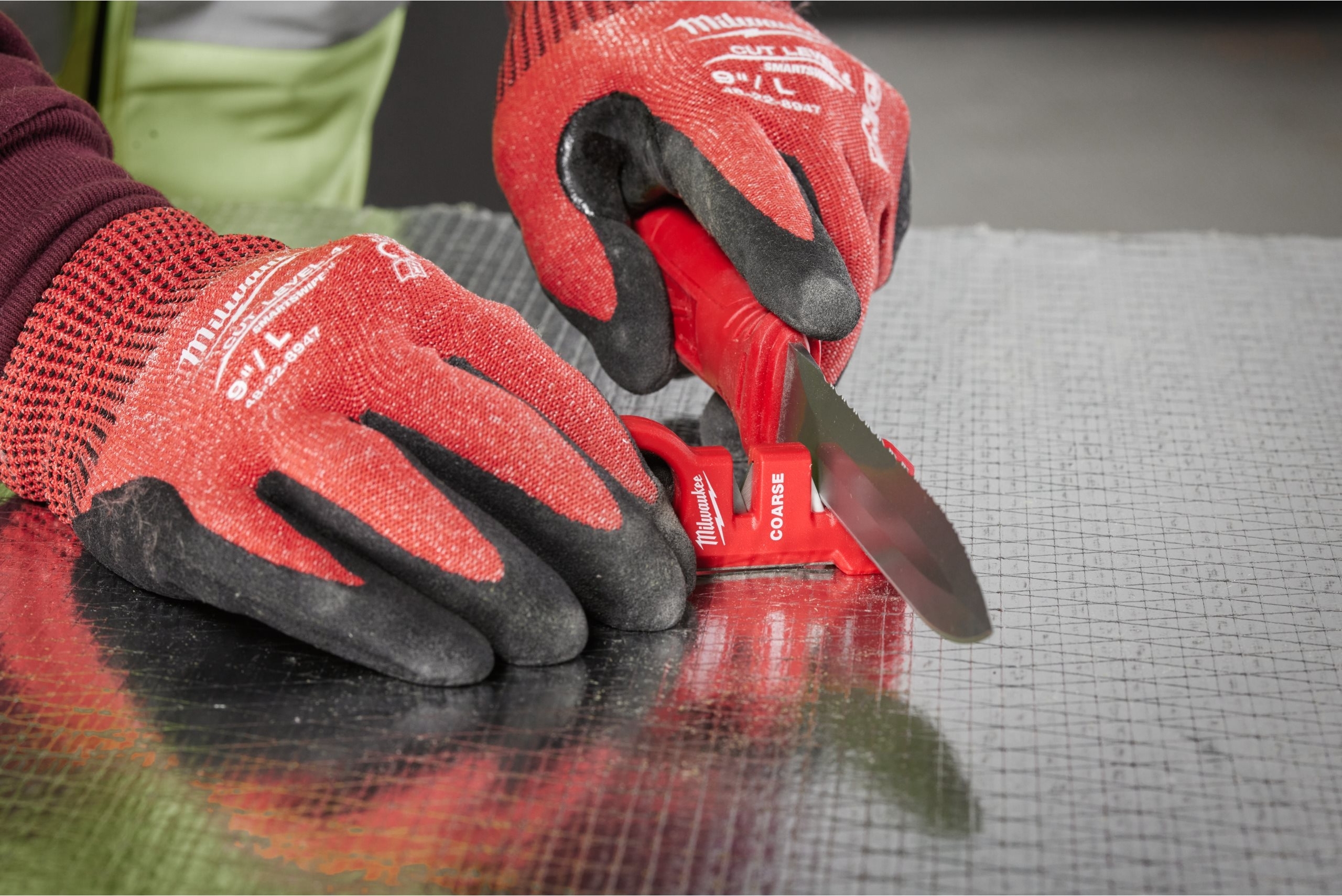 Точилка для ножей и ножниц Milwaukee 54х195х38мм (4932478562) фото 