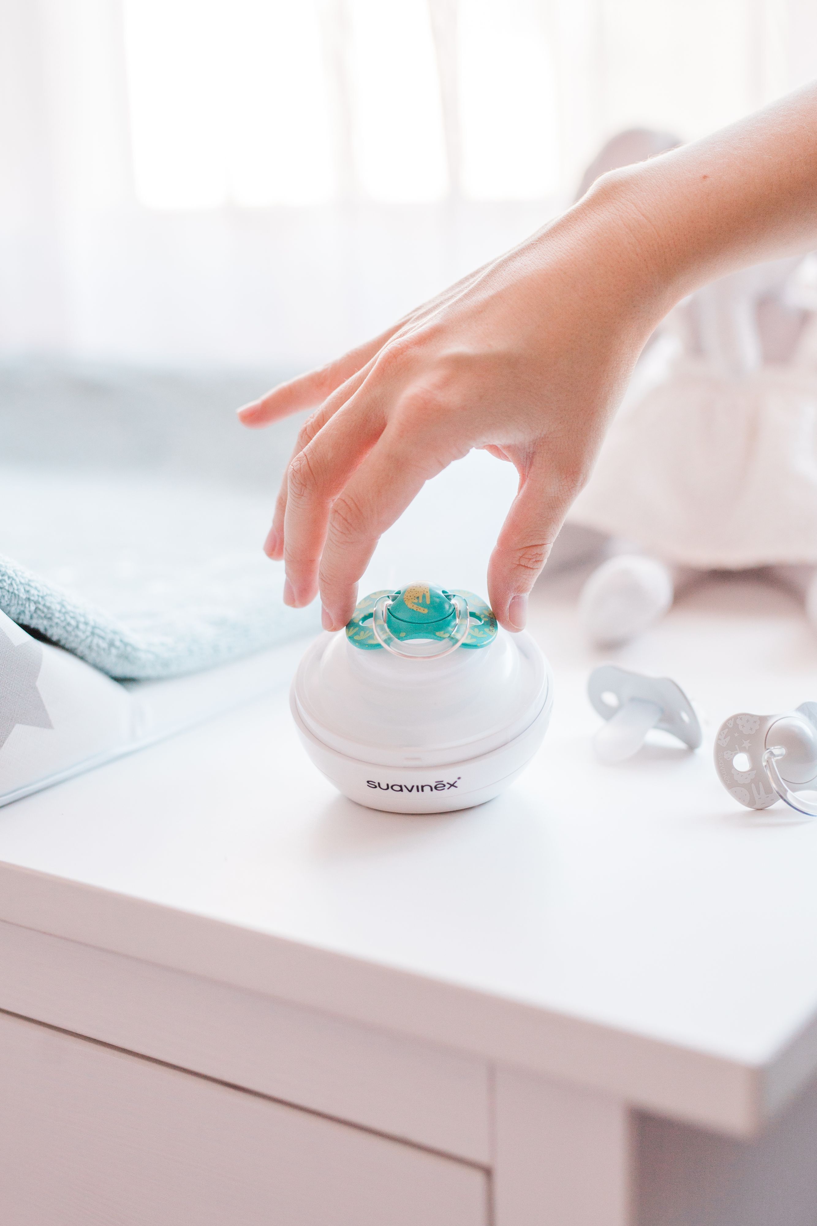Стерилизатор портативный для пустышек SUAVINEX белый (400818) фото 6
