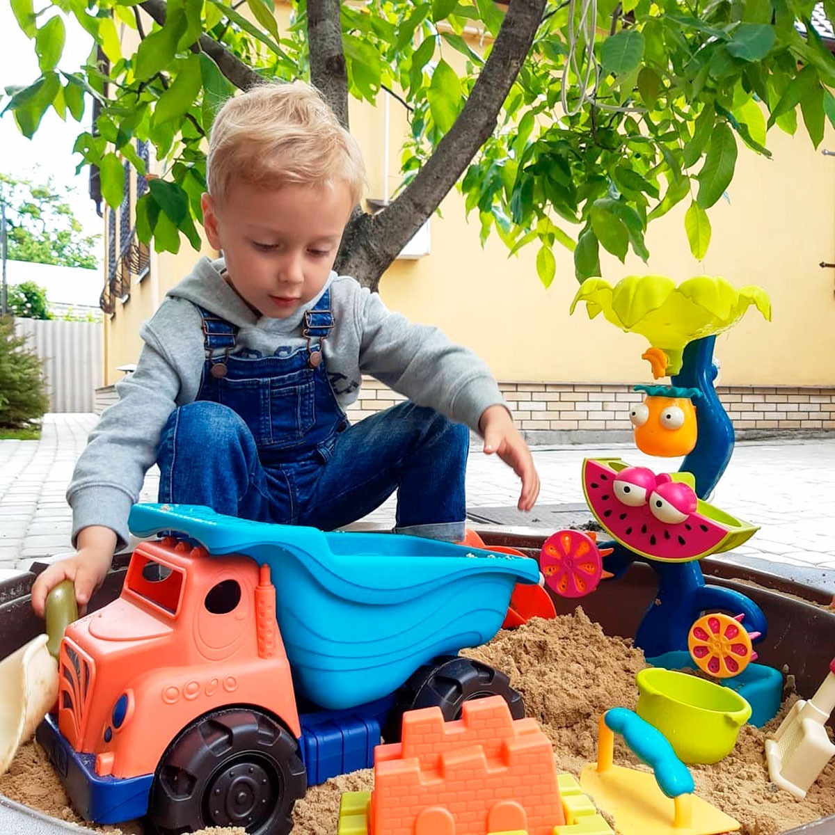 Набор для игры с песком Battat - ЧУДОСАМОСВАЛ (6 аксессуаров) (BX1311Z) фото 15