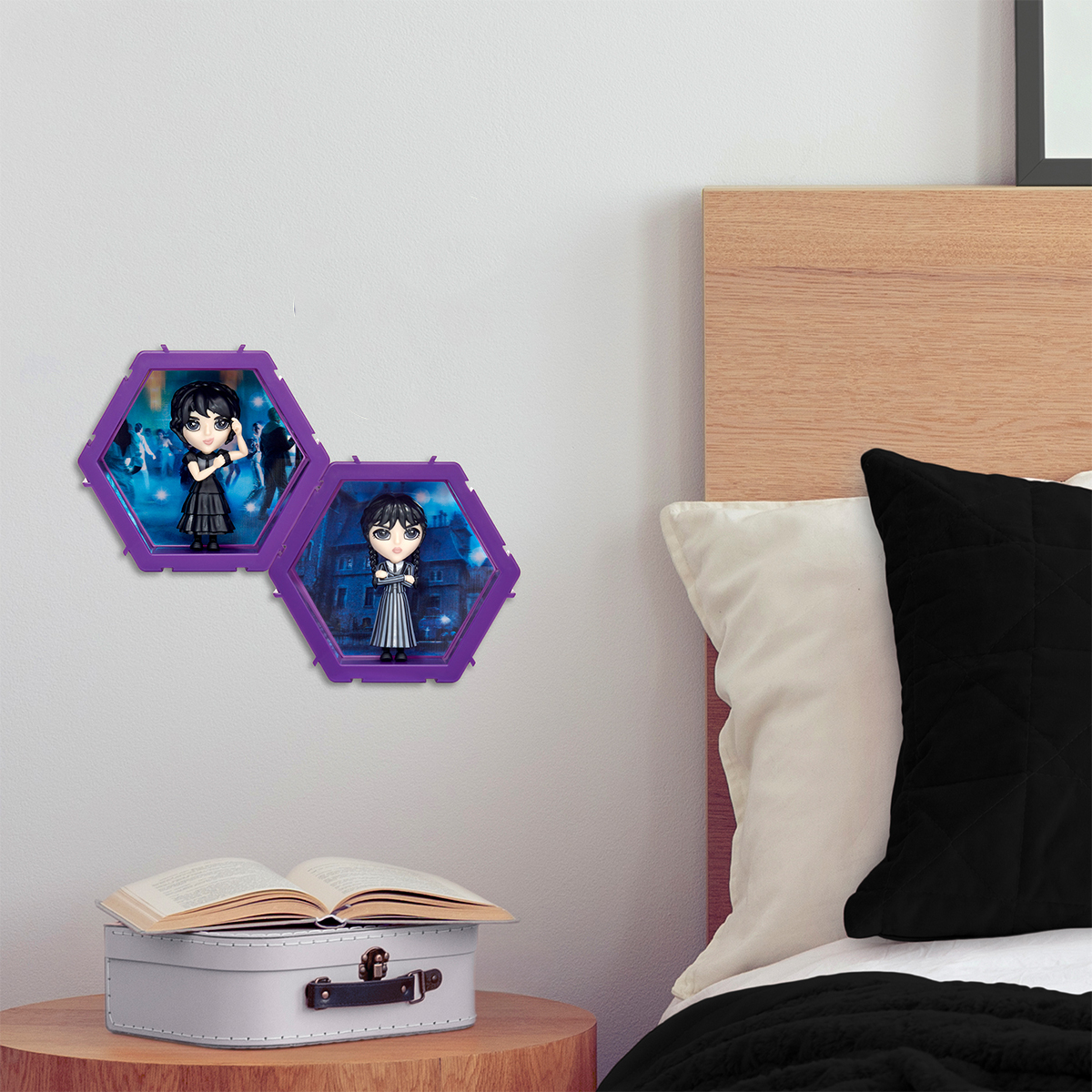 Коллекционная фигурка WOW! PODS 4D серии "Вэнздей" - ВЕНЗДЕЙ (10 см) (WED-1001-02) фото 5