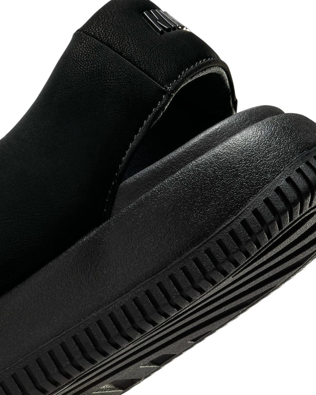 Сандали женские Nike W Nike Calm Sandal FJ6043-001 36,5 (6 US) черные фото 