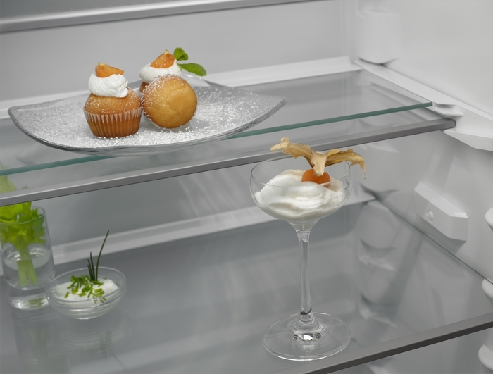 Вбудований холодильник Electrolux ENP7TD75Sфото