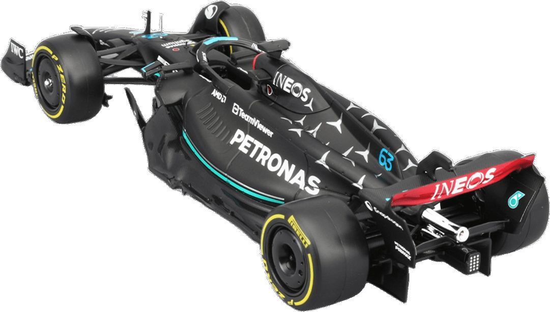 Автомодель с фигуркой - MERCEDES-AMG F1 W14 E PERFORMANCE (1:24) (18-28037) фото 