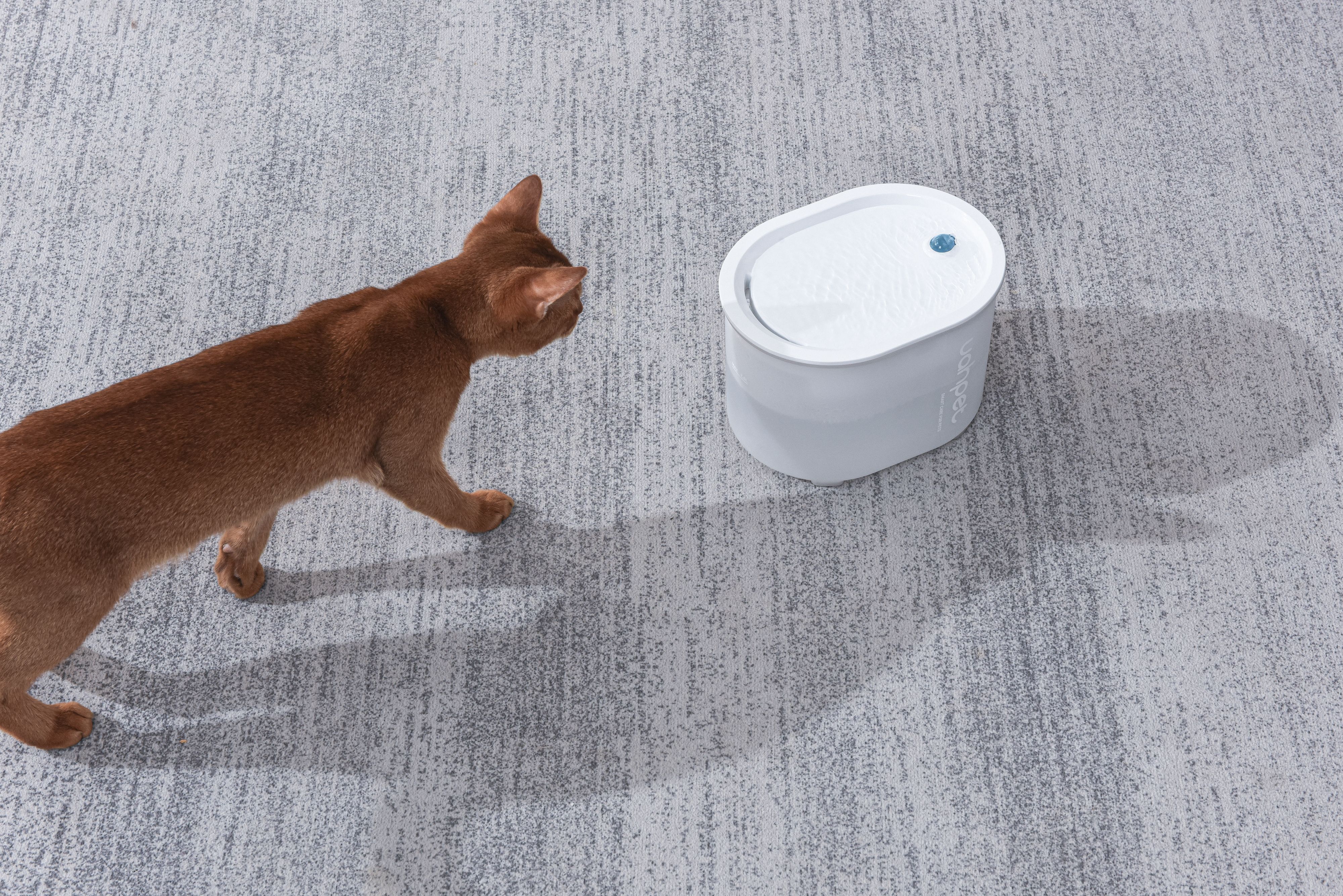 Поилка автономная Uah Pet Glow Wireless Pet Fountain UYSJ05QD белая фото 13