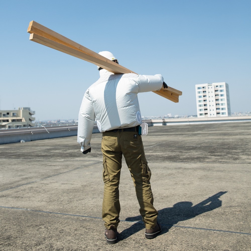 Куртка акумуляторна Makita LXT, 18В, з вентиляцією, поліестер, розмір L, біла (DFJ405ZL)фото