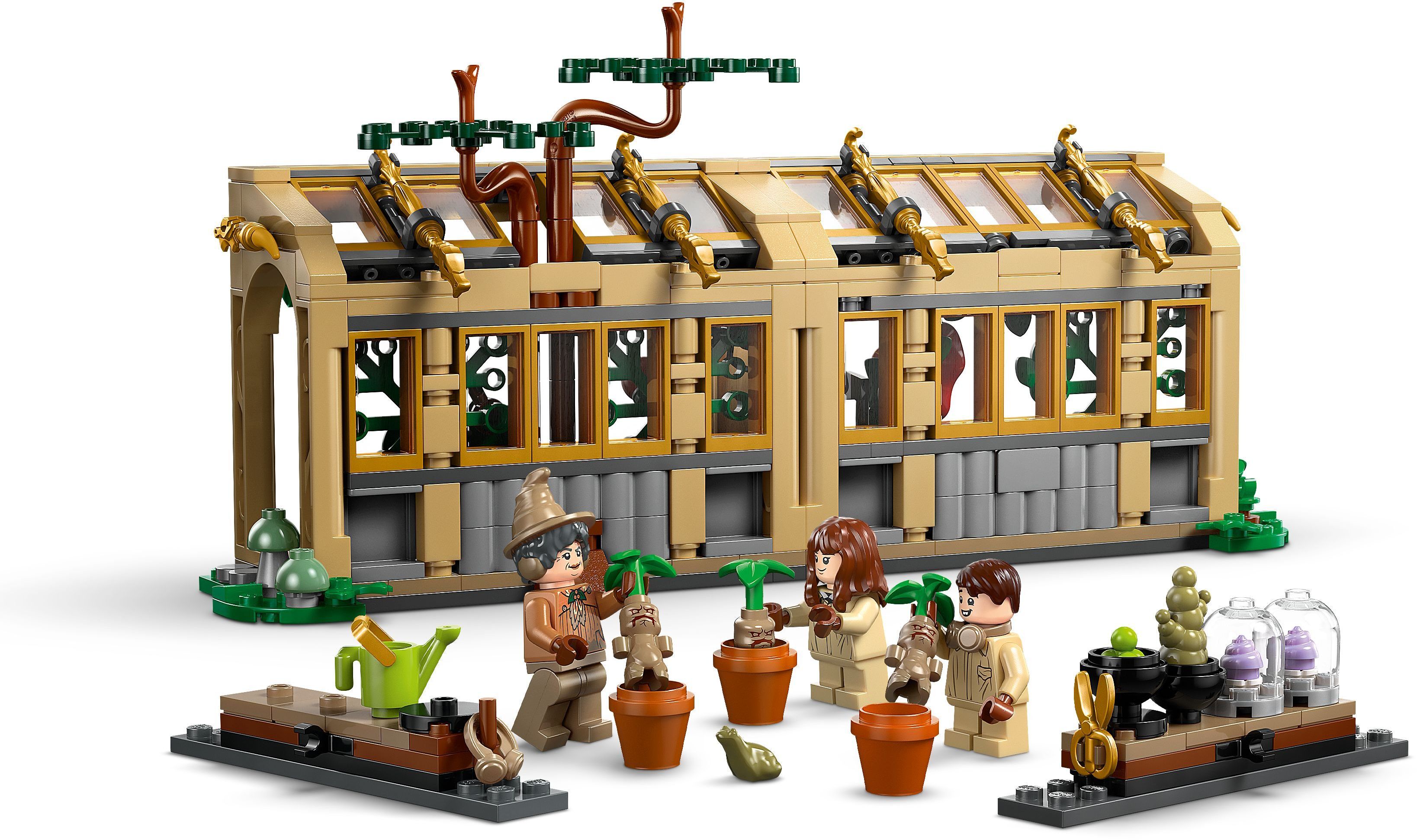 LEGO 76445 Harry Potter Замок Хогвардс: урок гербологии фото 4