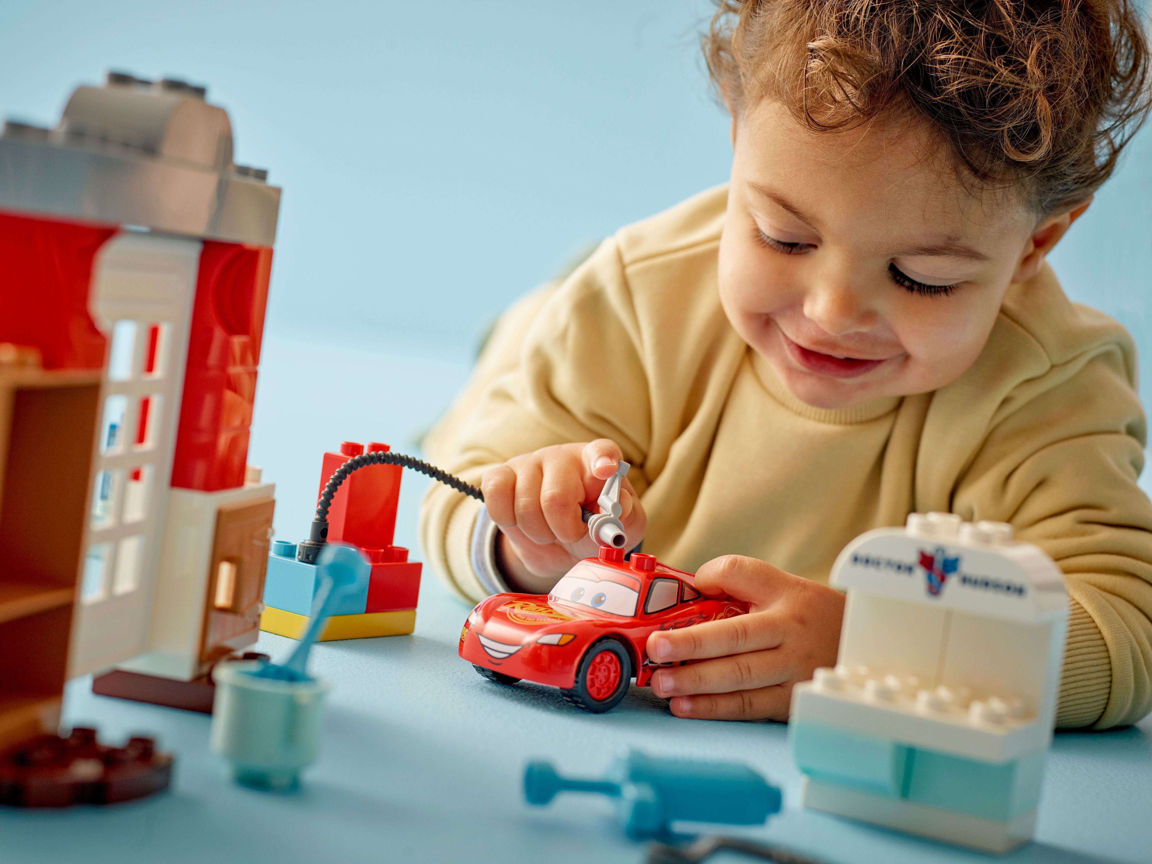 LEGO 10456 DUPLO Disney Визит МакКуина в гараж Дока фото 11