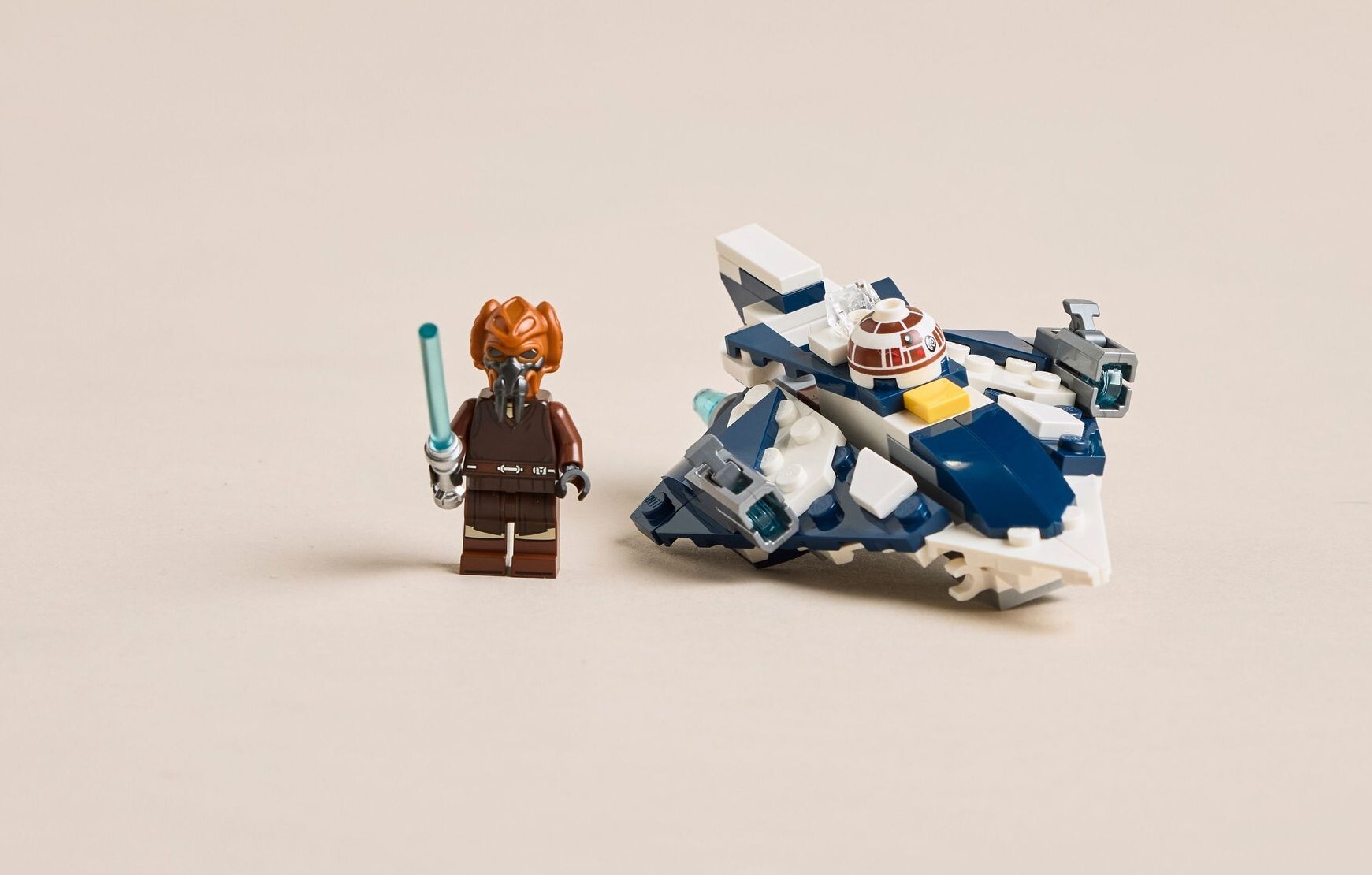LEGO 75400 Star Wars Джедайский звездный микроистебитель Пло Куна фото 6