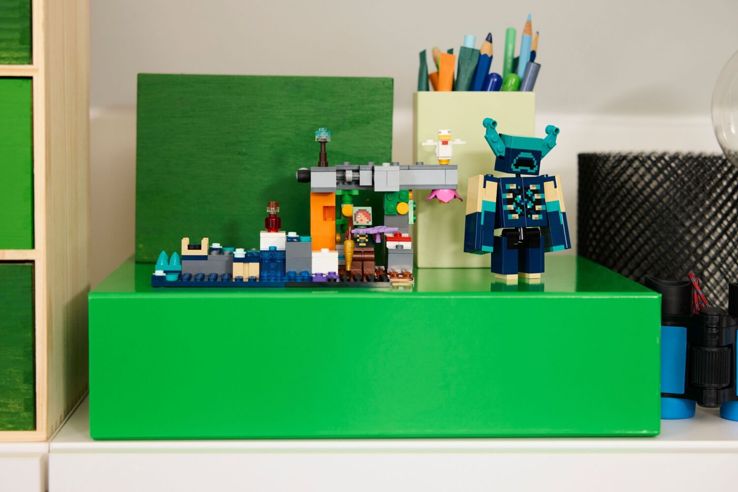 LEGO 21274 Minecraft Зустріч із Боронителемфото