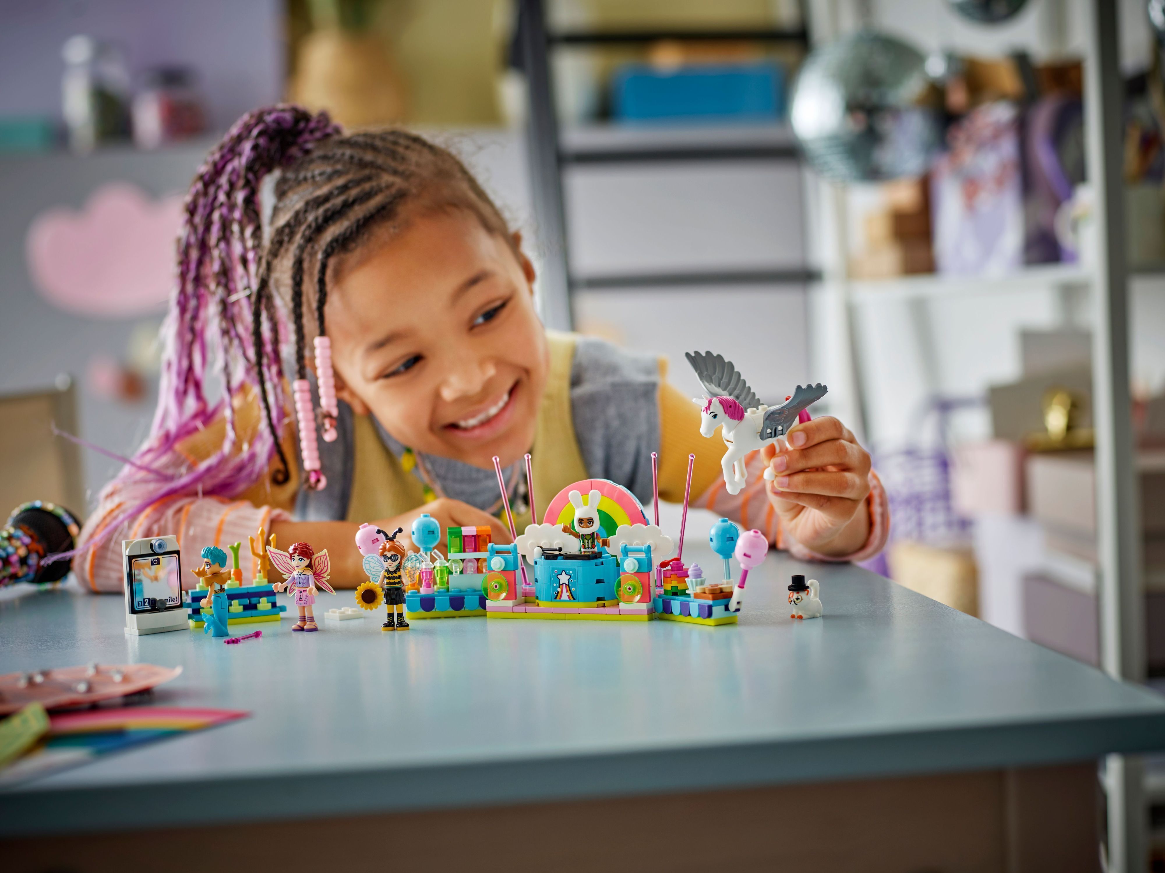 LEGO 42661 Friends Костюмированная вечеринка с единорогом и феєй фото 4
