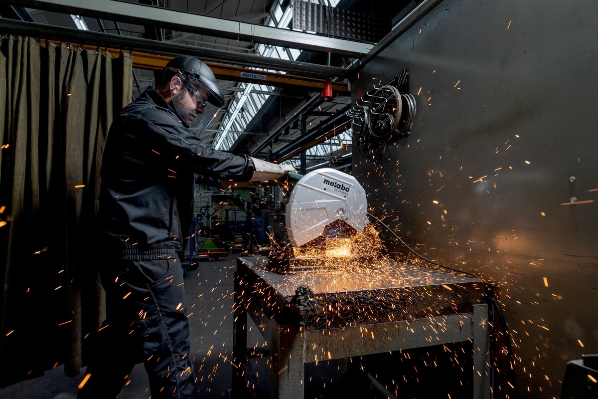 Пила монтажная Metabo CS 24-355 S 2400Вт (601787000) фото 7