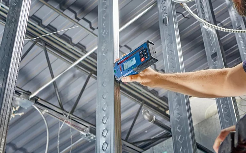 Приемник лазерного сигнала Bosch LR60, 0-300м, ±5мм. (0.601.069.P00) фото 