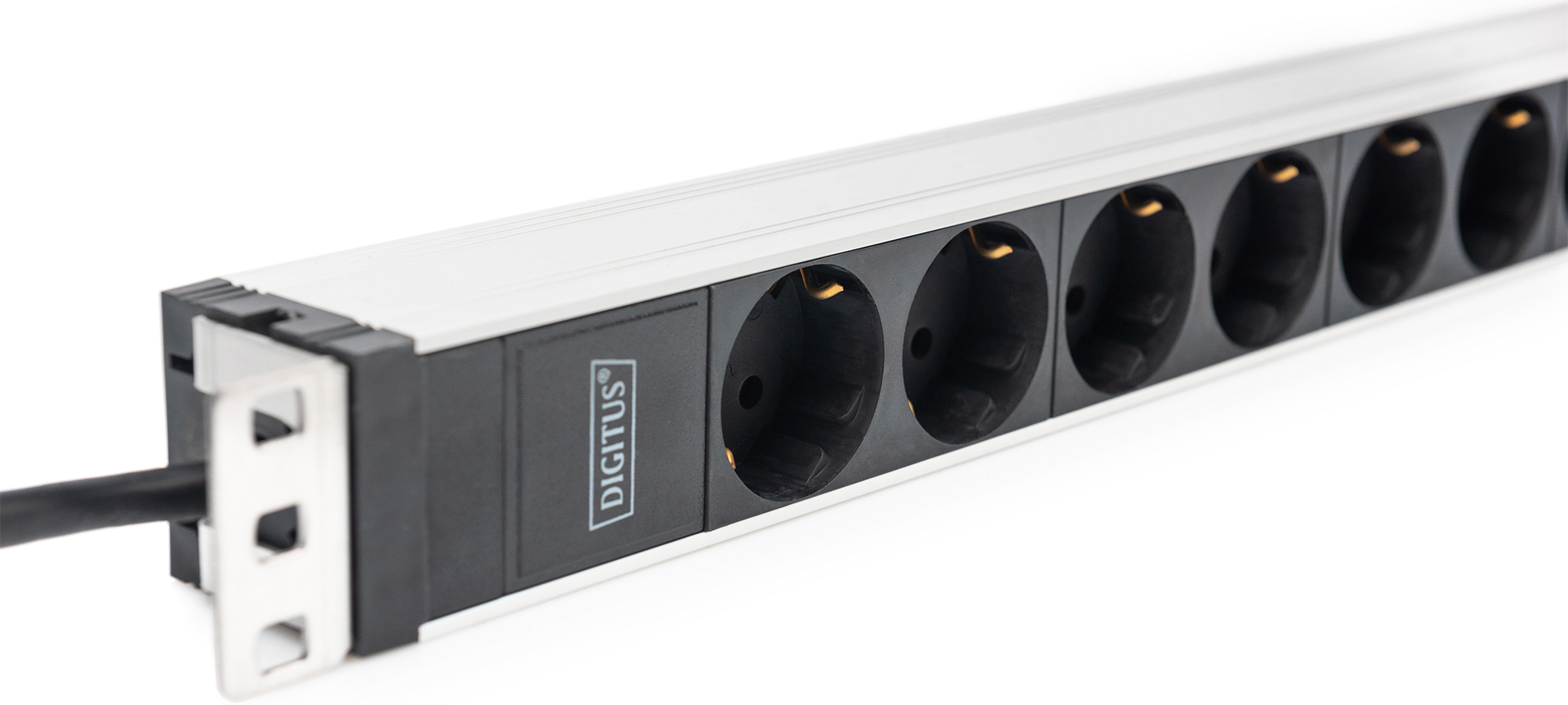Устройство распределения электропитания DIGITUS 1U, 8xSchuko, 16A, 250V, вилка C20 фото 5