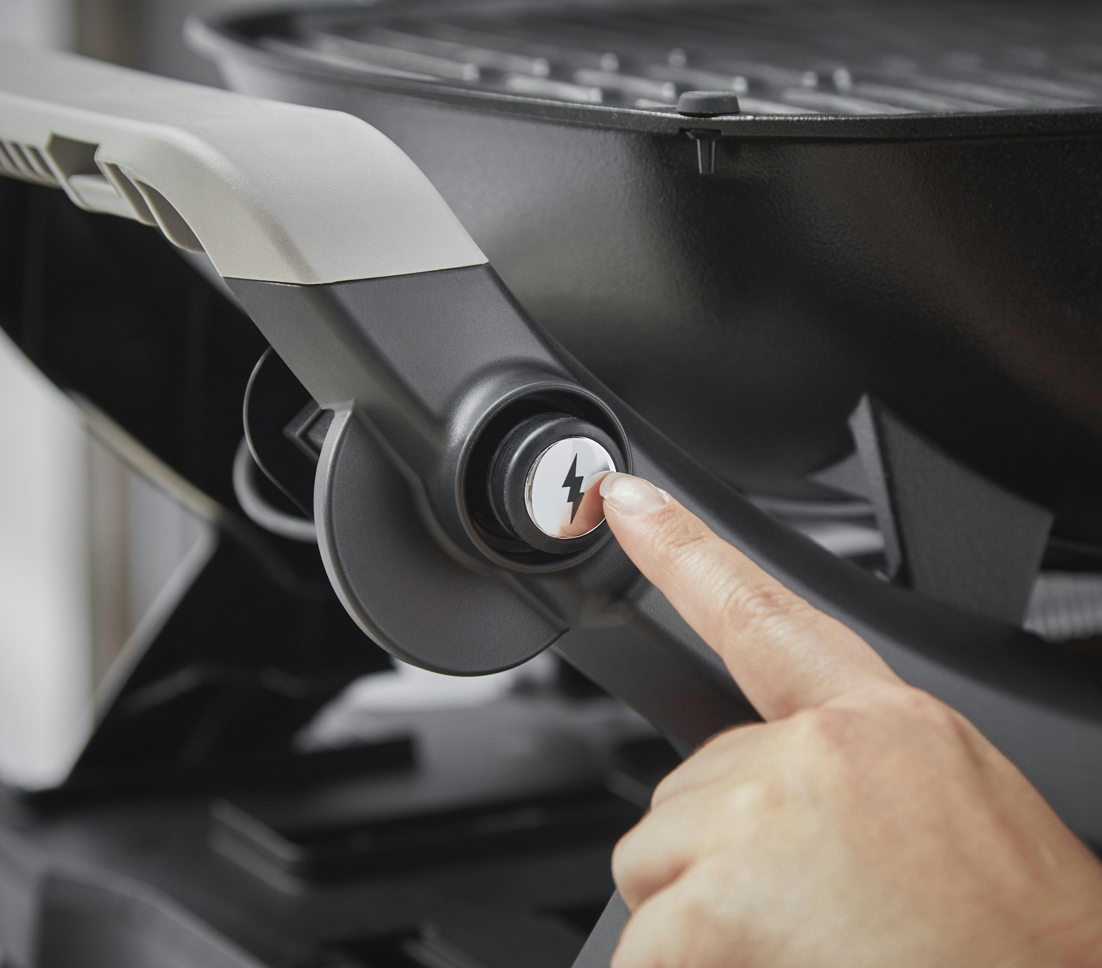 Гриль газовий Weber Q1200N з бічними столиками, чорний (1501070)фото7