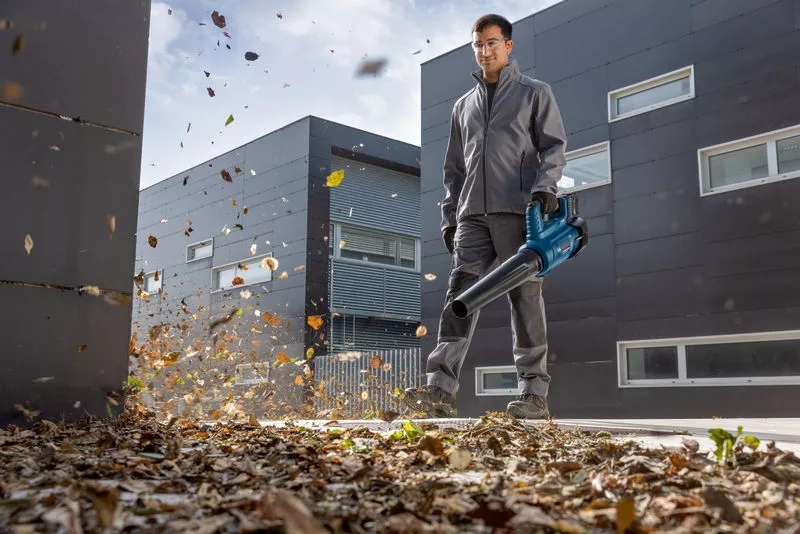 Повітродув садовий акумуляторний Bosch GBL 18V-750 Professional без АКБ і ЗП (0.600.8D2.000)фото6