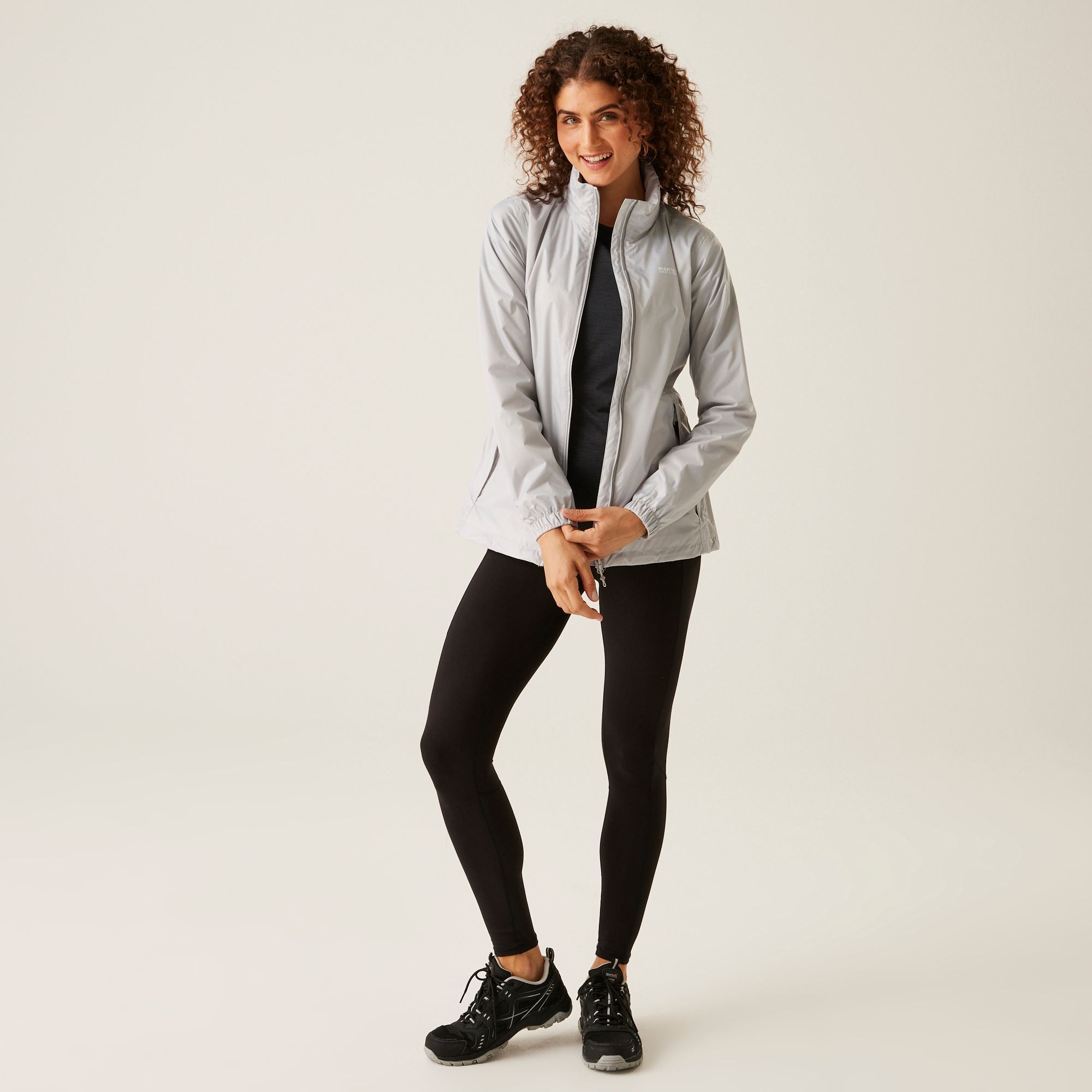 Ветровка женская Regatta Corinne IV RWW304-318 8 серая фото 9