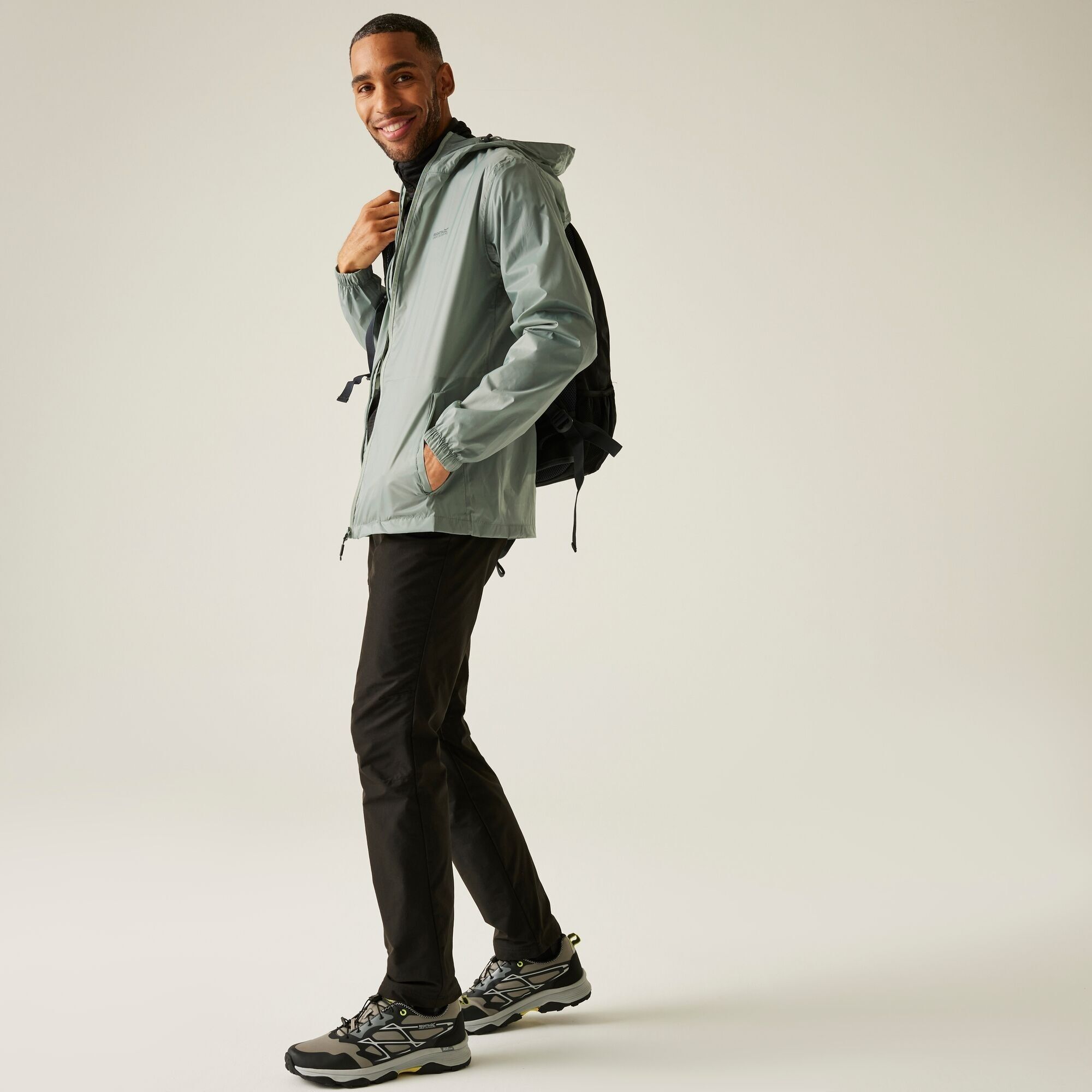 Ветровка мужская Regatta Pack It Jkt III RMW281-R6B M серо-зеленая фото 10