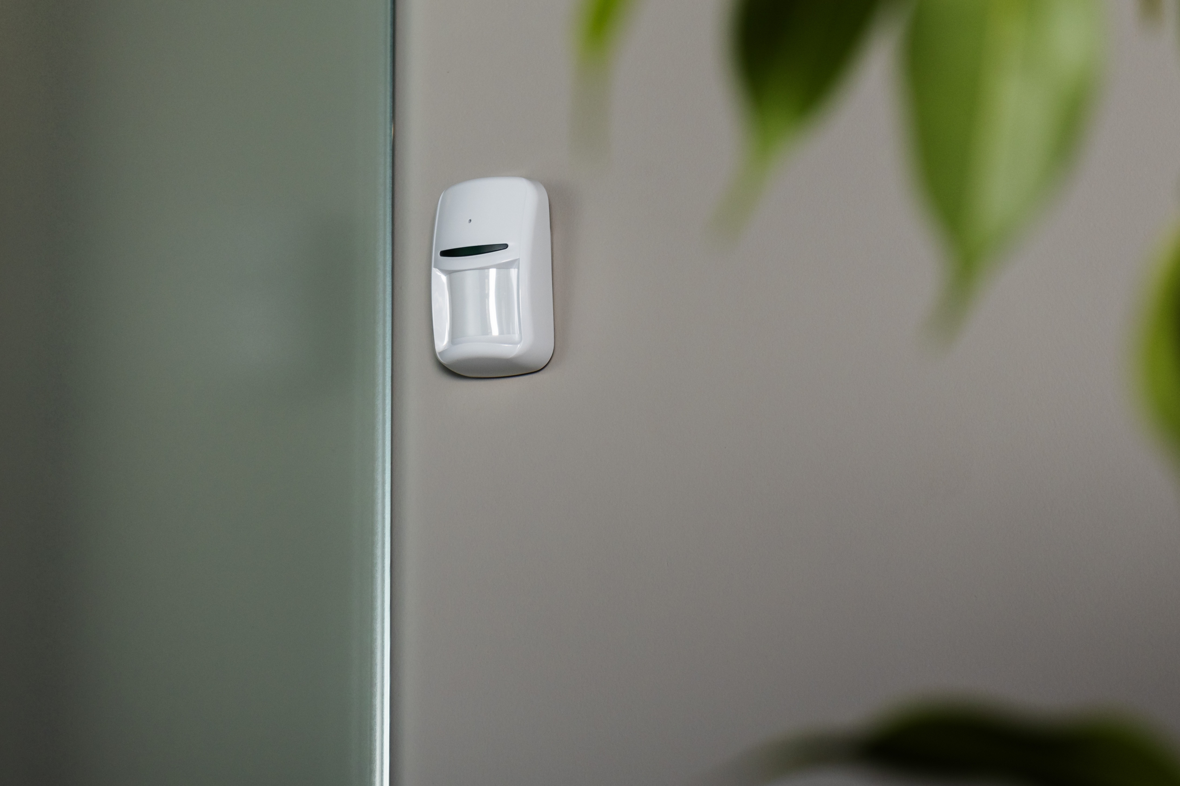 Датчик руху та розбиття скла типу "штора" U-PROX PIR Combi VB, White (4820261372281)фото