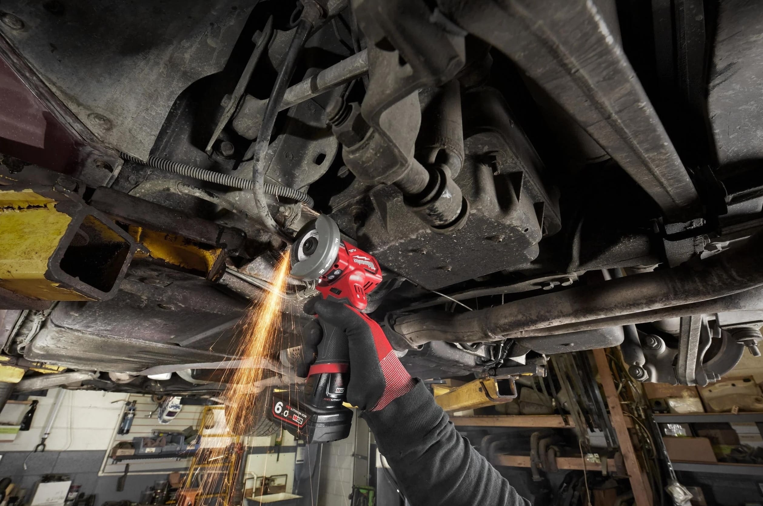 Шлифмашина угловая аккумуляторная Milwaukee M12 FCOT без АКБ и ЗУ (4933464618) фото 18