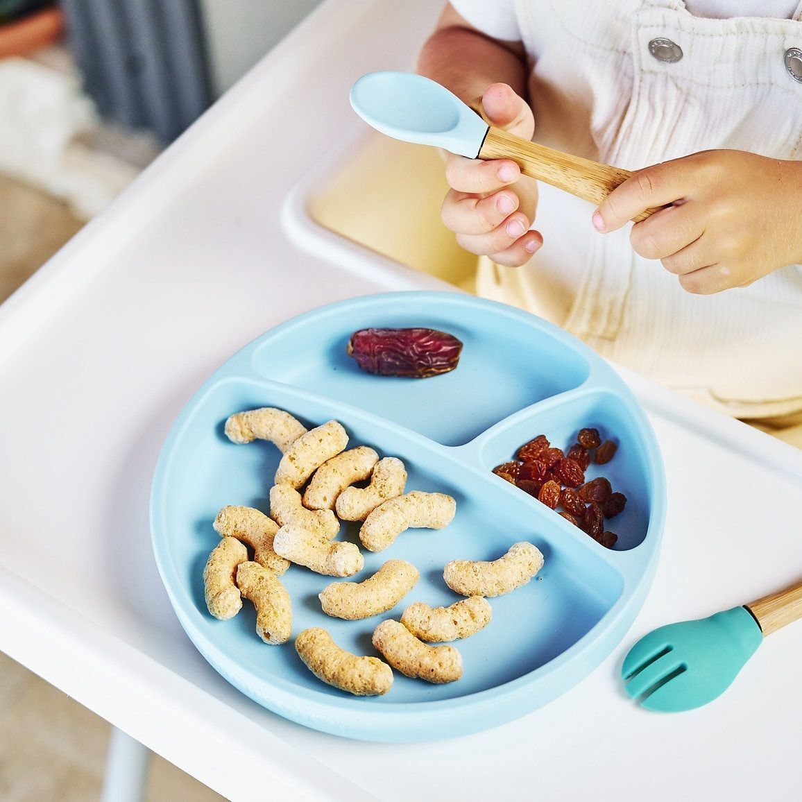 Секционная тарелка на присоске силиконовая MinikOiOi Portions - Mineral Blue (101050003) фото 4