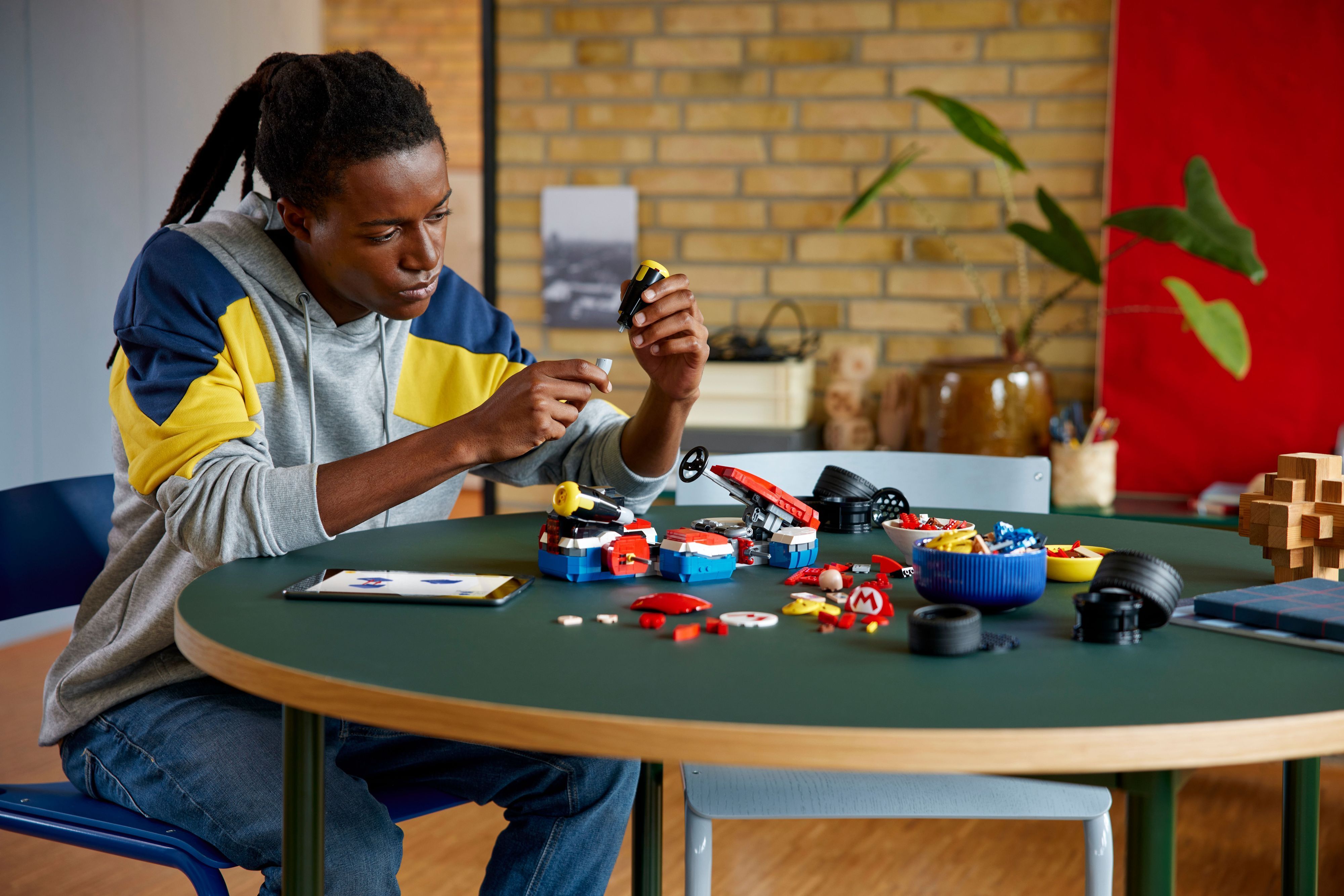 LEGO 72037 Super Mario Kart: Mario и Standard Kart фото 11